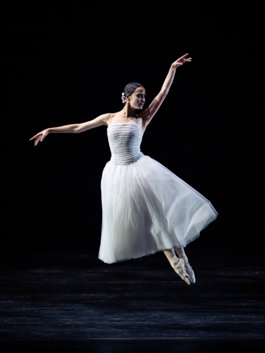 Wiener Staatsballett: “Giselle” mit Laura Fernandez Gromova (Giselle) © AshleyTaylor Giselle3 Fernandez
