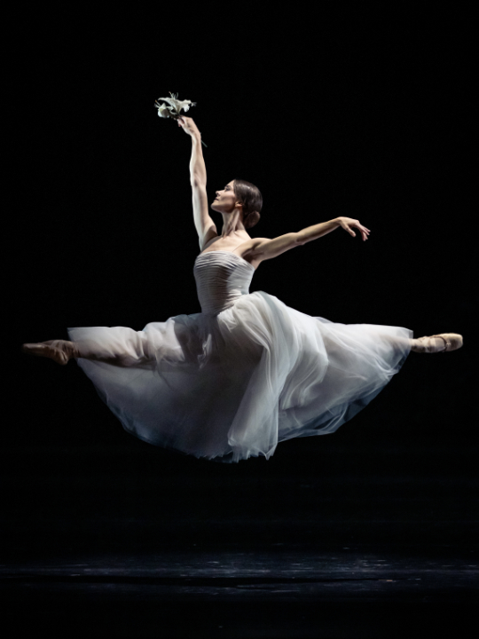 Wiener Staatsballett: “Giselle” mit Cassandra Trenary (Giselle) © AshleyTaylor Giselle4