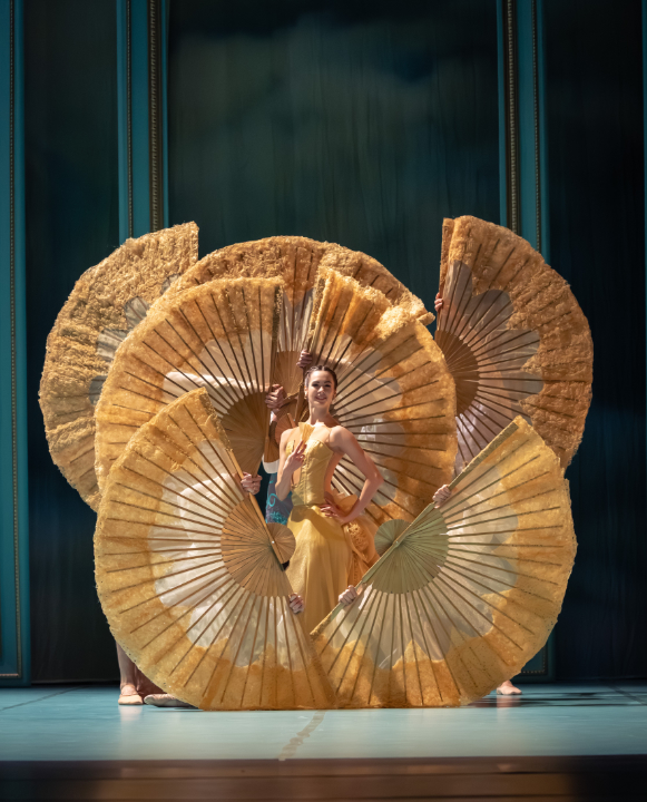 Wiener Staatsballett: "Marie Antoinette", Ch: Thierry Malandain. Im Bild: Elena Bottaro (Marie Antoinette) © Ashley Taylor MarieAntoinette2