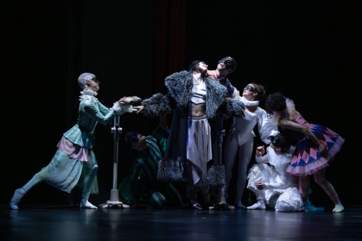 Thüringer Staatsballett: „Pulcinella“ von Arshak Ghalumyan © Ronny Ristok pulchinella 36 web