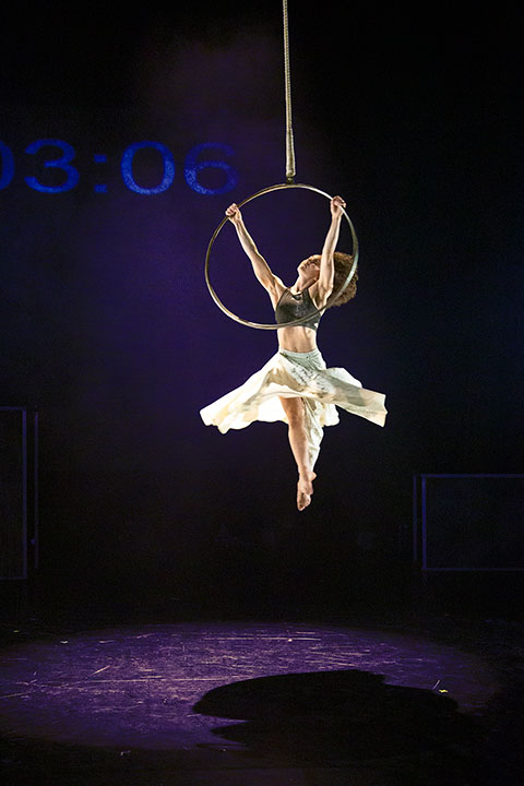 Cirque Barcode "Sweat & Ink" © Pavlina Saudkova 3 Barcode